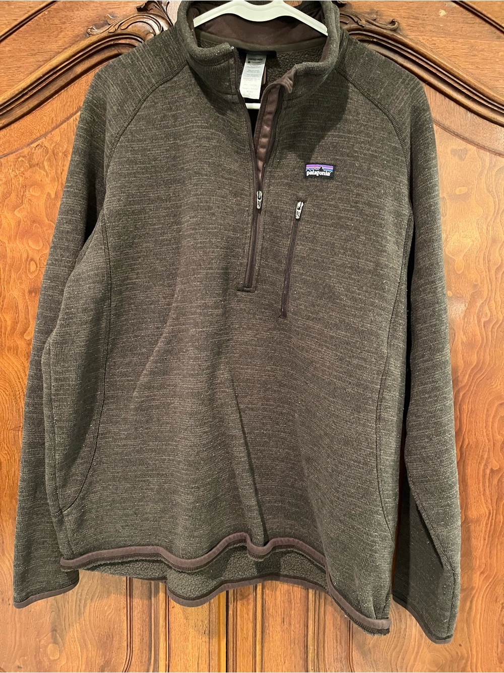 Patagonia Men's Olive Brown Half-Zip Pullover Sweater